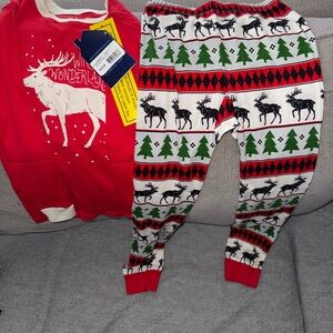 Hatley Kids Winter Wonderland Pajamas with Reindeer Design Size 6 Little Kid